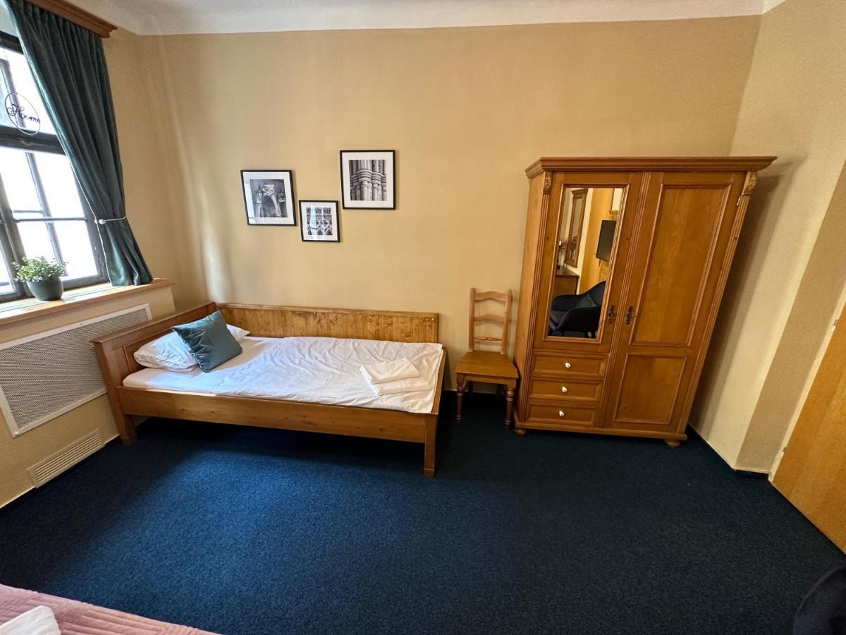 Penzion Hrncir Kutná Hora Rum bild